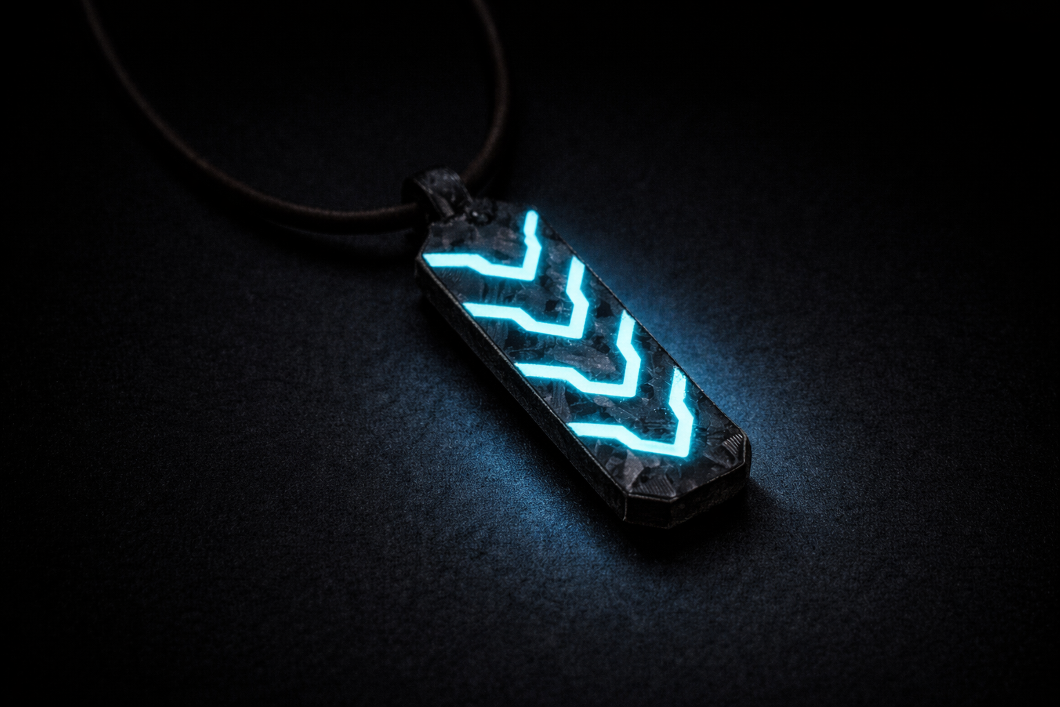 Vector Pendant — Glow Line