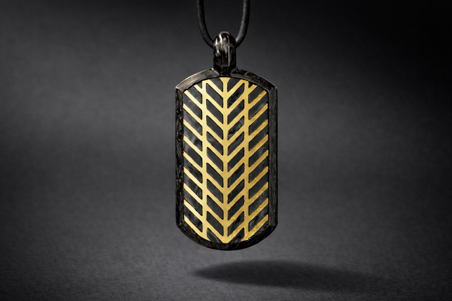 CORE Vector Pro Pendant — Gold / Silver Line