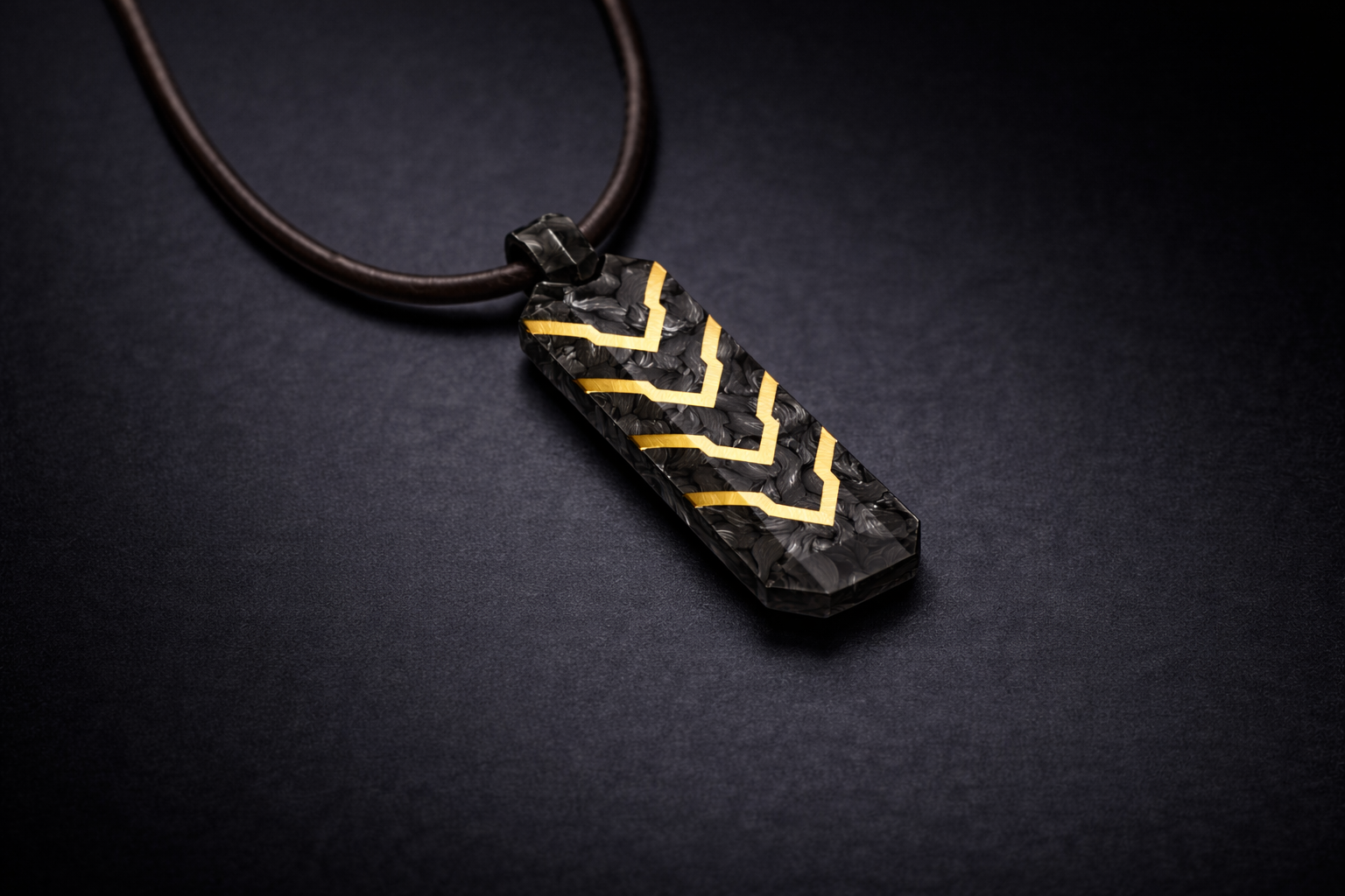 Vector Pendant — Metal Line
