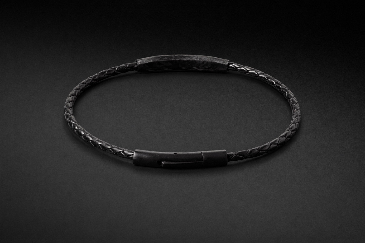 LINE STRANA — Pure Carbon