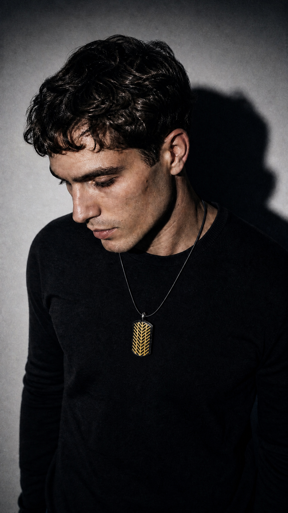 CORE Vector Pro Pendant — Gold / Silver Line