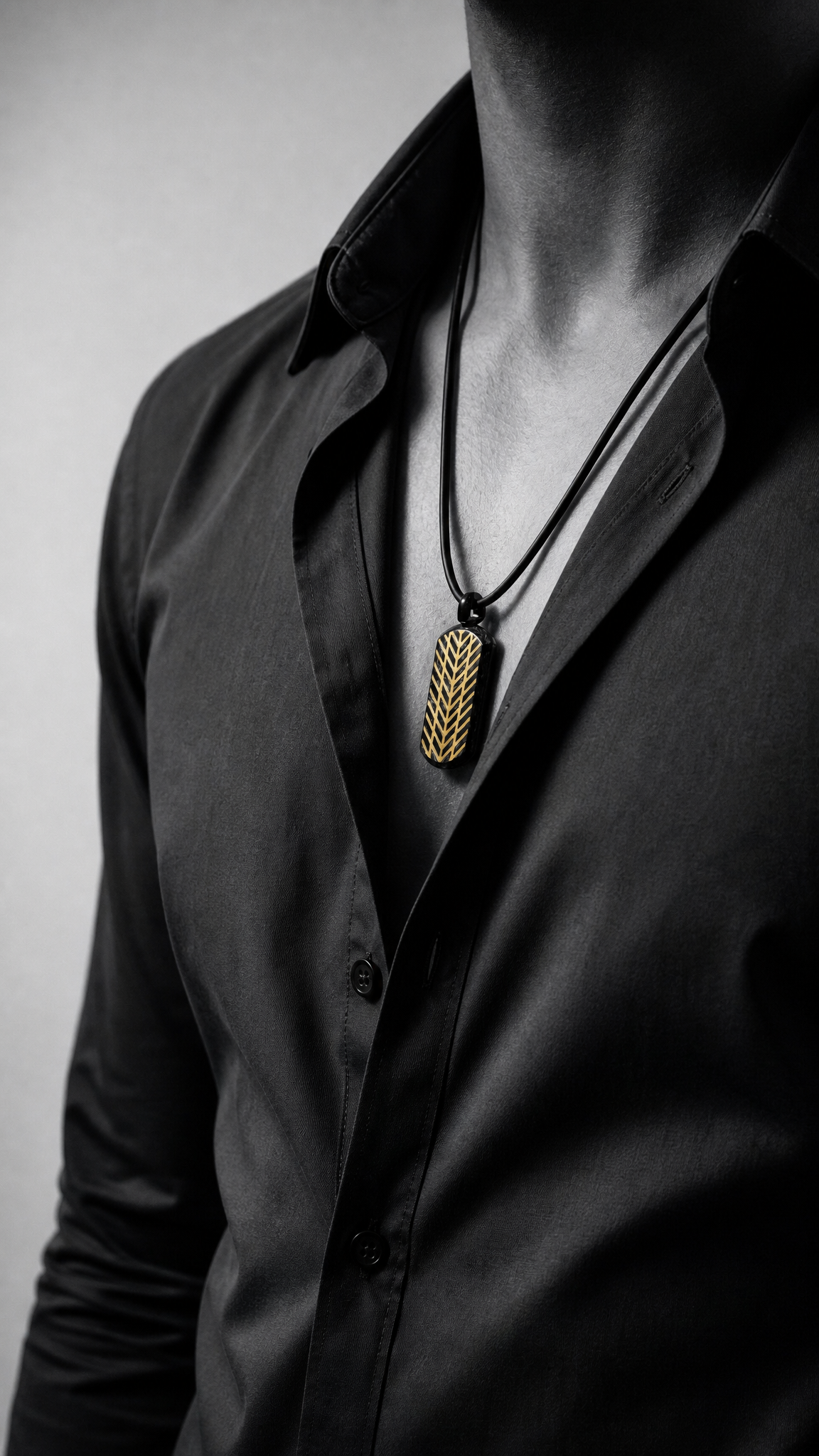 CORE Vector Pro Pendant — Gold / Silver Line