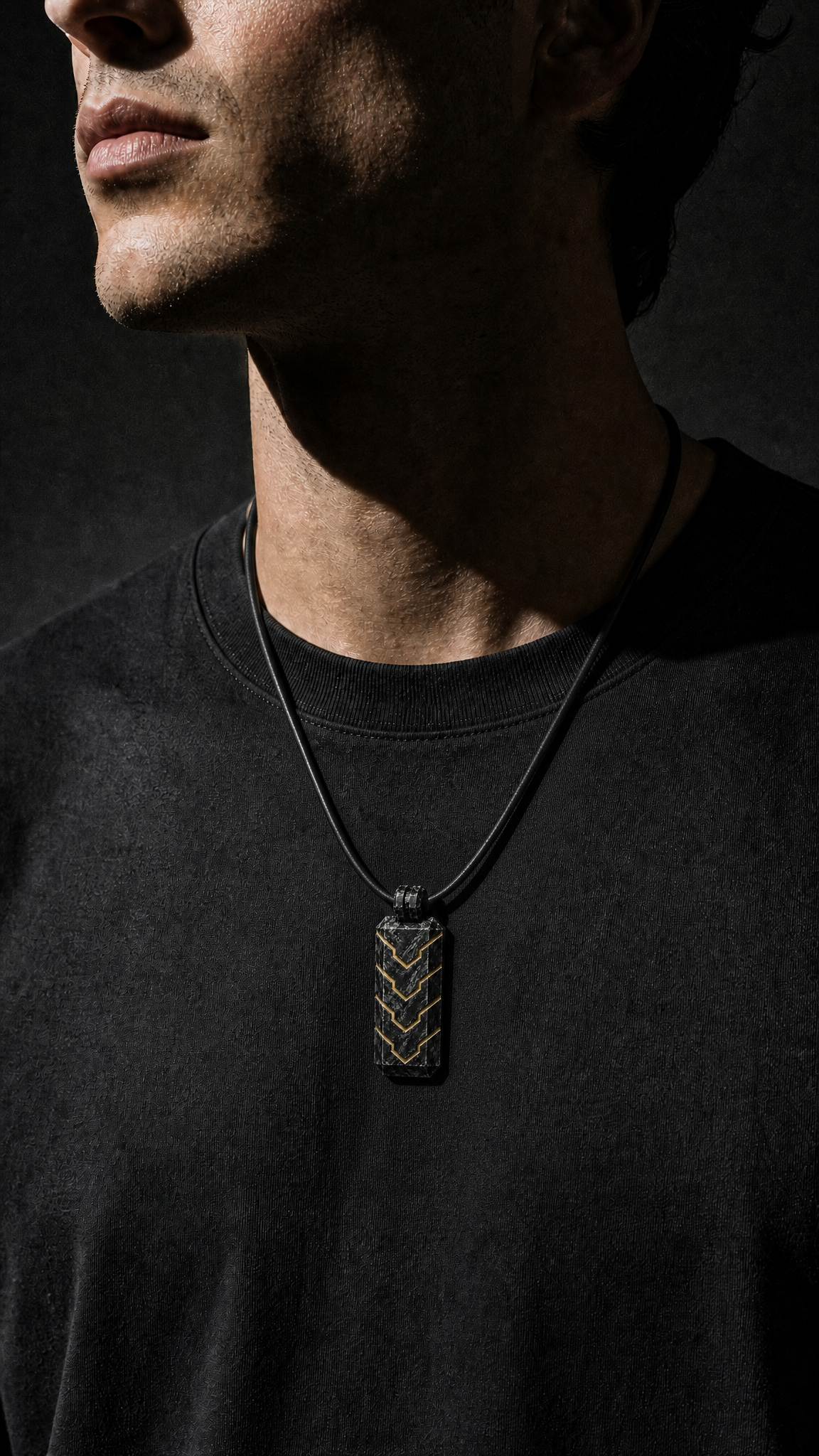Vector Pendant — Metal Line