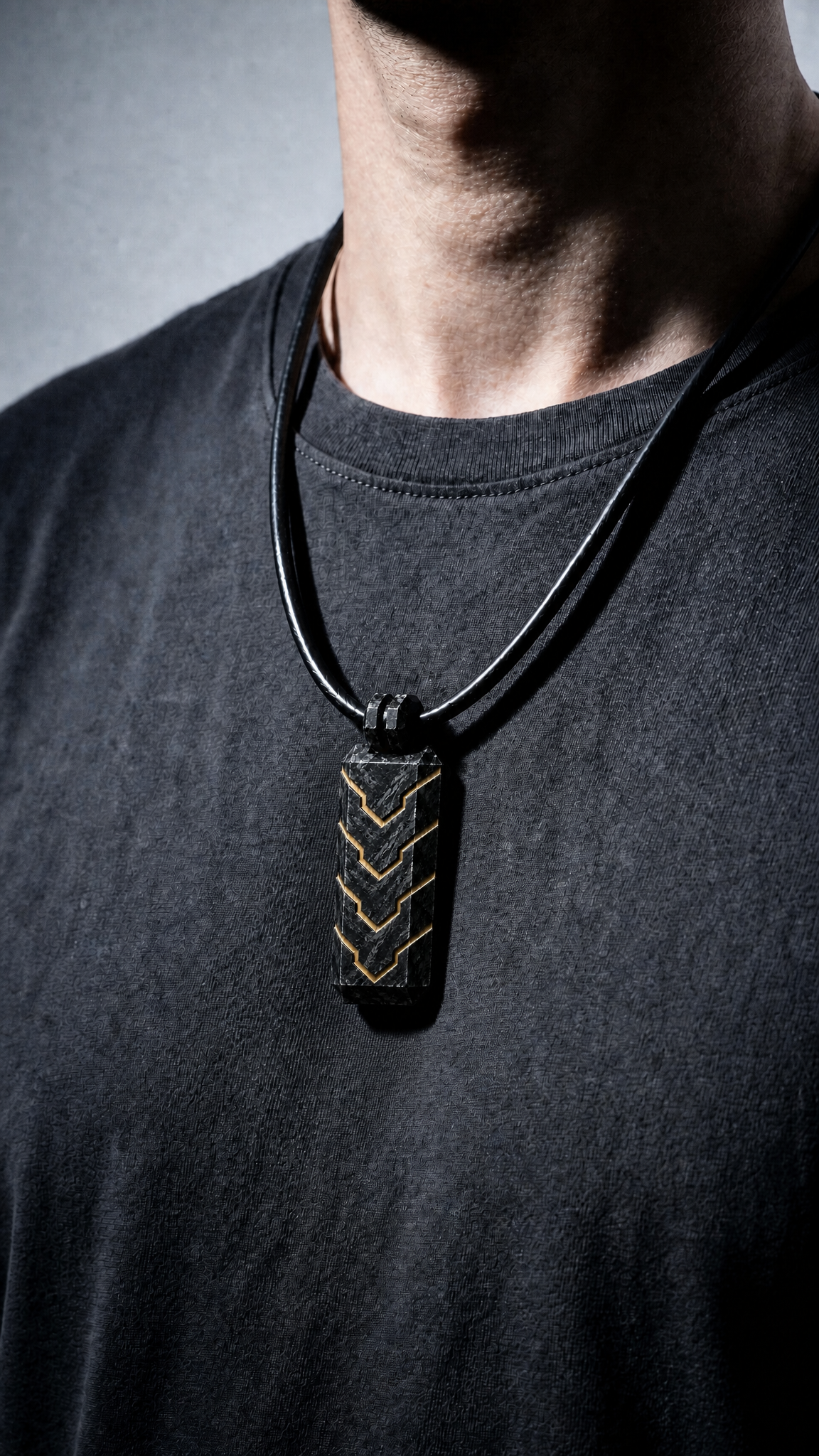 Vector Pendant — Metal Line